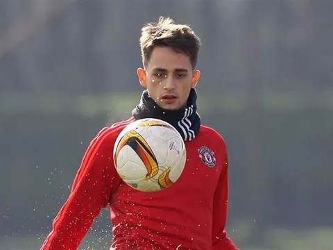 Januzaj miệt mài luyện tập để ghi điểm với Mourinho