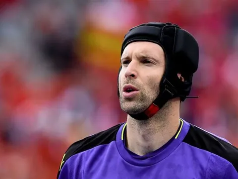 Petr Cech khoe 'tuyệt chiêu' đánh bại Croatia
