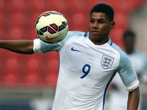 Góc Man Utd: Sao cứ phải vội với Rashford?