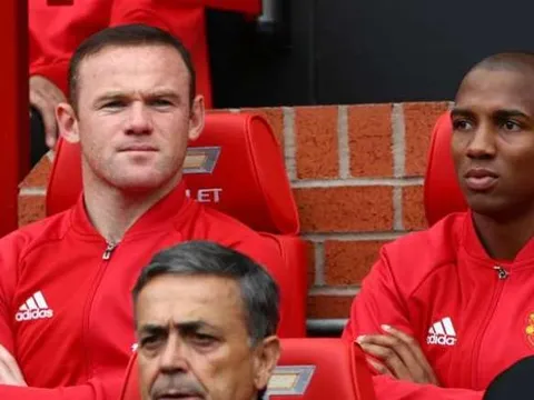 "Wayne Rooney có thể tỏa sáng ở Chelsea hoặc Arsenal"