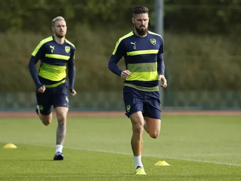 Wenger báo tin buồn cho CĐV Arsenal