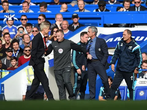 Wenger: "Chúa cũng có sai lầm, huống chi là tôi!"