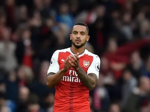 Wenger chưa từng nghĩ đến chuyện bán Walcott