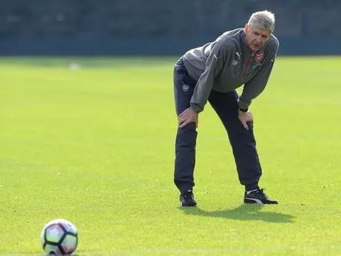 Wenger có tầm ảnh hưởng ngang Johan Cruyff