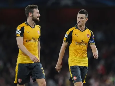 Wenger tiết lộ lý do hàng thủ Arsenal chơi tốt