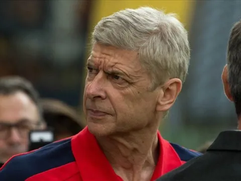 Wenger: "Tiền thì Arsenal không thiếu..."