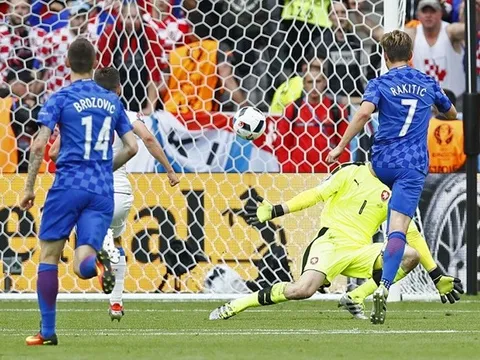 CĐV nổi loạn, Rakitic sợ Croatia bị loại khỏi EURO 2016