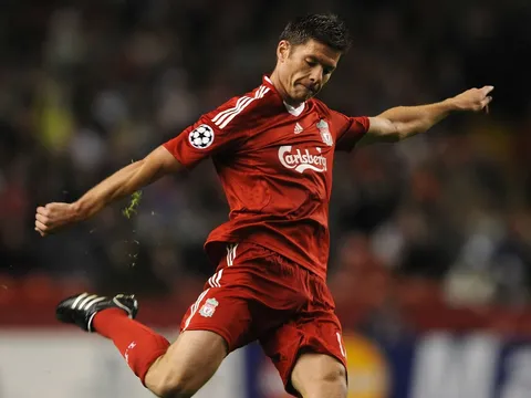 Xabi Alonso, ngôi sao vẫn chưa tìm được truyền nhân tại Liverpool