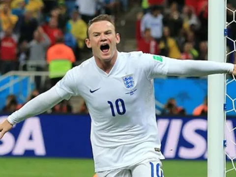 Xác nhận Rooney và Walcott có tên trong đội hình xuất phát Tam sư