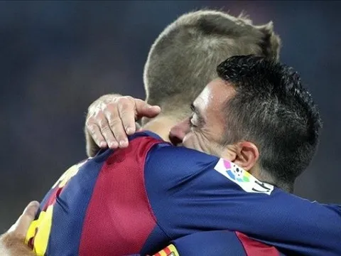 Xavi mơ dẫn dắt Barca dưới thời 'chủ tịch' Pique