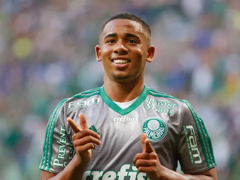 Xem Gabriel Jesus 'múa lửa' tại Brazil
