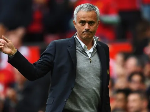Xin hãy công bằng hơn với Mourinho