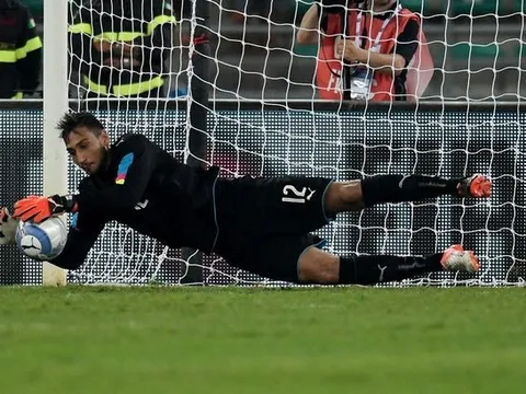 Thay De Gea, Man Utd nhắm 'Buffon đệ nhị'