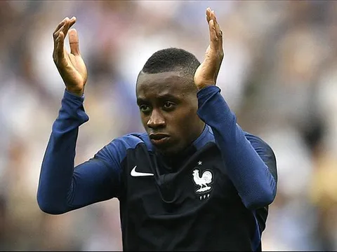 Chuyển động ở M.U: CĐV chọn Matuidi, gạch tên Pogba