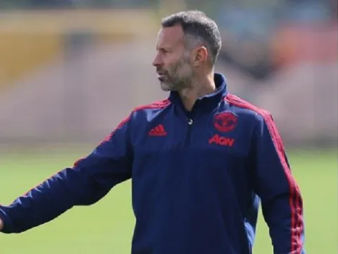 Ryan Giggs viết tâm thư đầy nước mắt chia tay M.U
