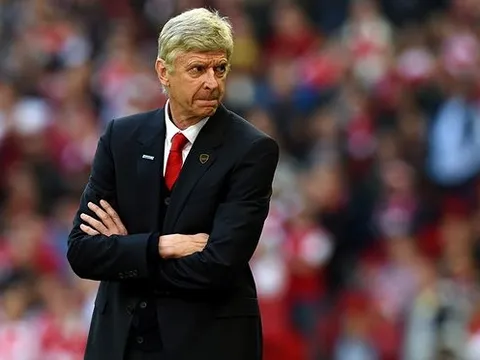 Nhân viên viết tâm thư nghỉ việc để Wenger có tiền mua cầu thủ