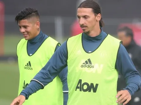 Ibrahimovic ra mắt, M.U có đội hình cực mạnh trận gặp Galatasaray