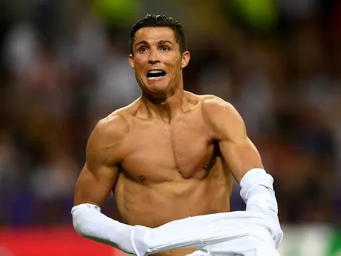 Cầu thủ vĩ đại nhất Real: Ronaldo 'trên vạn người, dưới 1 người'