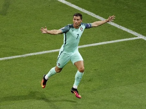 Điểm tin sáng 09/07: Guardiola đáp trả Mourinho; Ronaldo sẽ bị 'bắt chết' ở CK