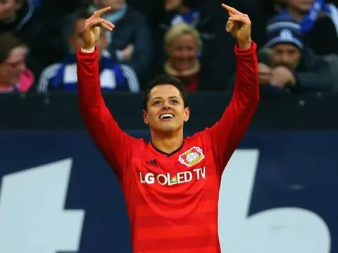M.U, Real kìm hãm Chicharito vụt sáng?