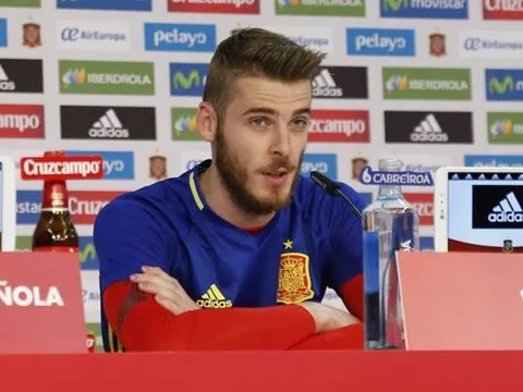 Lộ bằng chứng De Gea dàn xếp cho cầu thủ M.U mua dâm tập thể