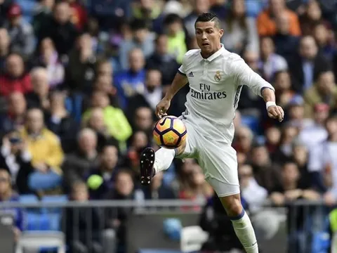 Zidane muốn thử nghiệm Ronaldo đá như số 9 trước Atletico
