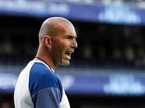 Zidane tiết lộ lý do 'rút' Ronaldo trong trận hòa Las Palmas