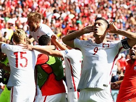 Mark Lawrenson dự đoán: Ba Lan thắng Bồ Đào Nha 2-0