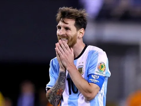 100.000 người xuống đường kêu gọi Messi đừng giải nghệ