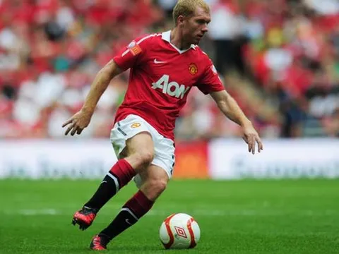 Paul Scholes bất ngờ thi đấu trở lại