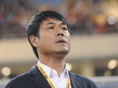 HLV Hữu Thắng chưa bỏ trận đấu nào ở EURO 2016