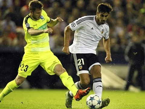 Vụ Andre Gomes: Chi 32 triệu bảng, Chelsea bị từ chối