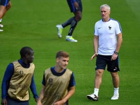 18 năm qua, Deschamps còn nợ Iceland một lời xin lỗi