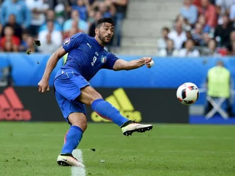 Sốc: Chê Chelsea, Pelle sang Trung Quốc 'dưỡng già'