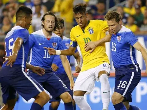 Luật lạ Copa America 2015: Lăng mạ trọng tài bị phạt 11m