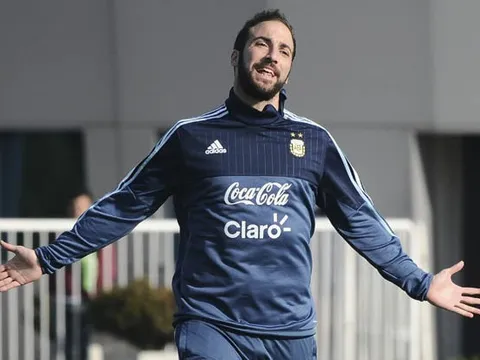 Điểm tin sáng 17/07: Lộ diện mục tiêu tiếp theo của M.U; Xác nhận Higuain đến Arsenal