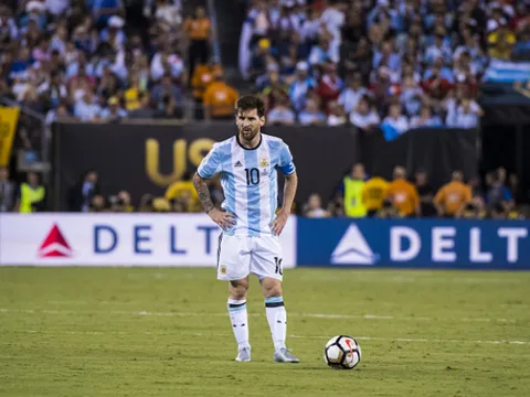 ‘Chơi bóng mà không có Messi là một tội ác’