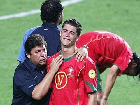 Cầu thủ tôi yêu: Nước mắt Ronaldo - Tôi không dám nghĩ đến