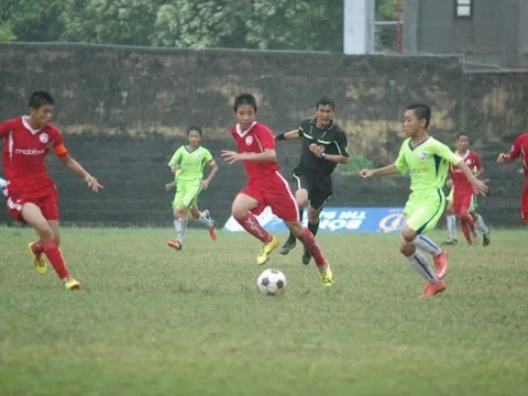 Đội bóng quê Văn Toàn thua SLNA ở bán kết giải U13 toàn quốc