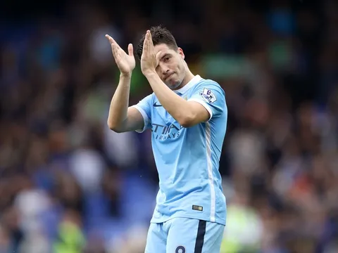Nasri tính đường đào tẩu khỏi Man City