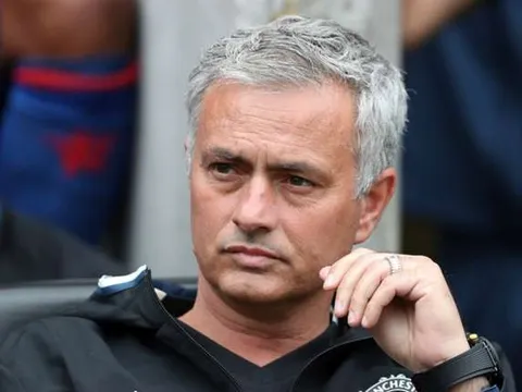 Jose Mourinho không hề hay biết án phạt của Pogba