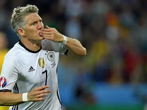 Schweinsteiger viết tâm thư gửi người hâm mộ trước trận chia tay