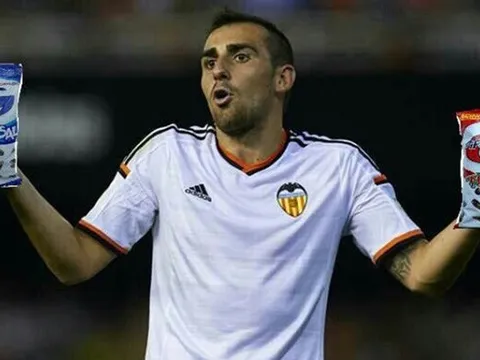 Gia nhập Barcelona, Alcacer bị fan đá đểu