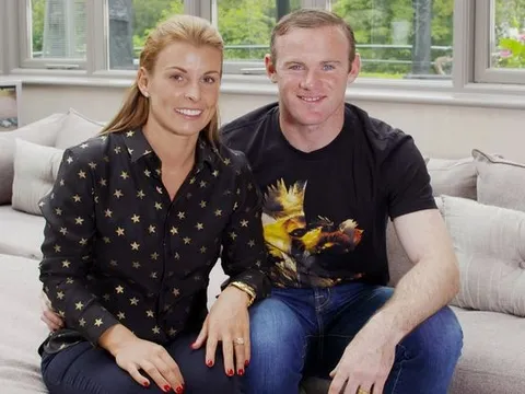 Rooney “bị lừa” xem phim sex khi 16 tuổi