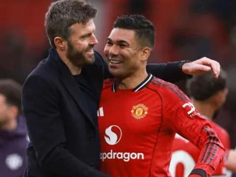 Casemiro khẳng định Carrick xứng đáng làm HLV trưởng Man Utd