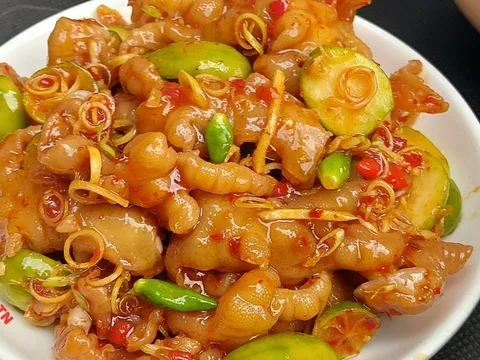 Cách làm chân gà sốt Thái ngon tại nhà