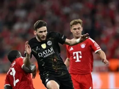 5 dấu ấn giúp PSG loại Bayern: Kỷ lục của Kvaratskhelia; Hàng thủ thép