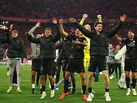Wenger gọi PSG là 'đội bóng hoàn hảo' trước chung kết với Arsenal