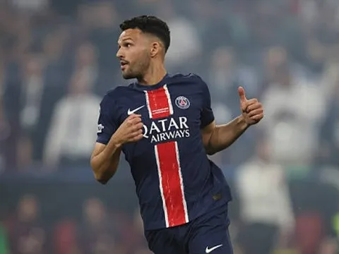 PSG định giá Goncalo Ramos, Man Utd vào cuộc