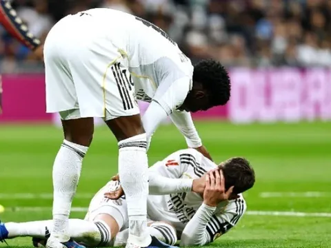 Vụ ẩu đả của Valverde và Tchouameni là đòn chí mạng cho Real